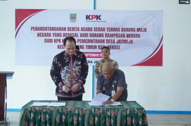 KPK Hibahkan Aset Rampasan Rp9,67 Miliar kepada Pemdes Jatireja Bekasi