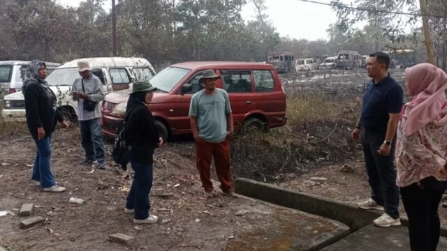 Kebakaran di Kawasan Kantor KIR Pangkalpinang, Pj Wali Kota Cek Kondisi Kendaraan yang Terbakar