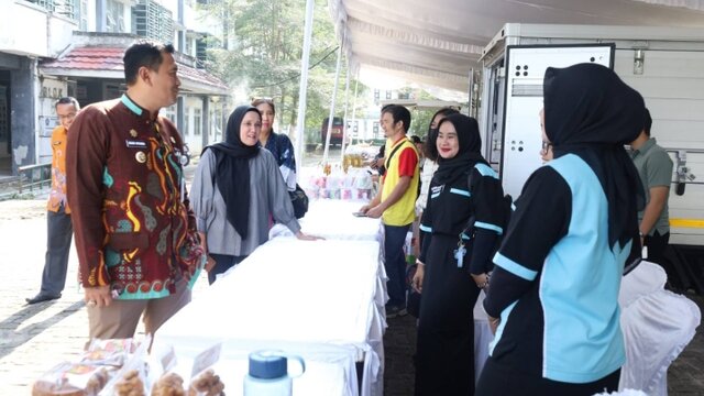 Kendalikan Inflasi, Pemkot Pangkalpinang Gelar Operasi Pasar Murah