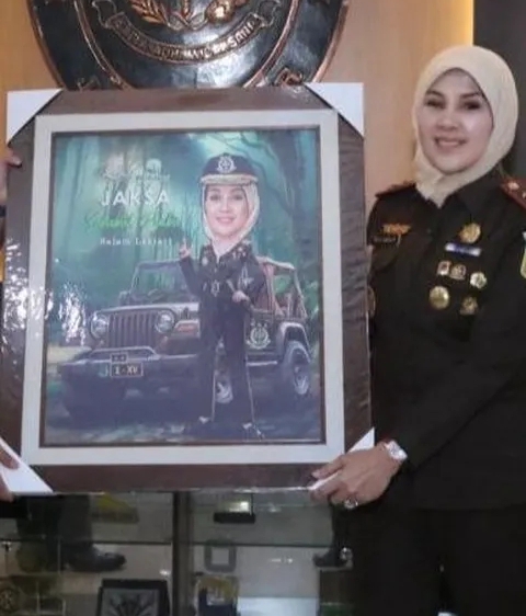 Mia Amianti Terima Penghargaan Jaksa Sahabat Rimba dari Perhutani Divre Jatim