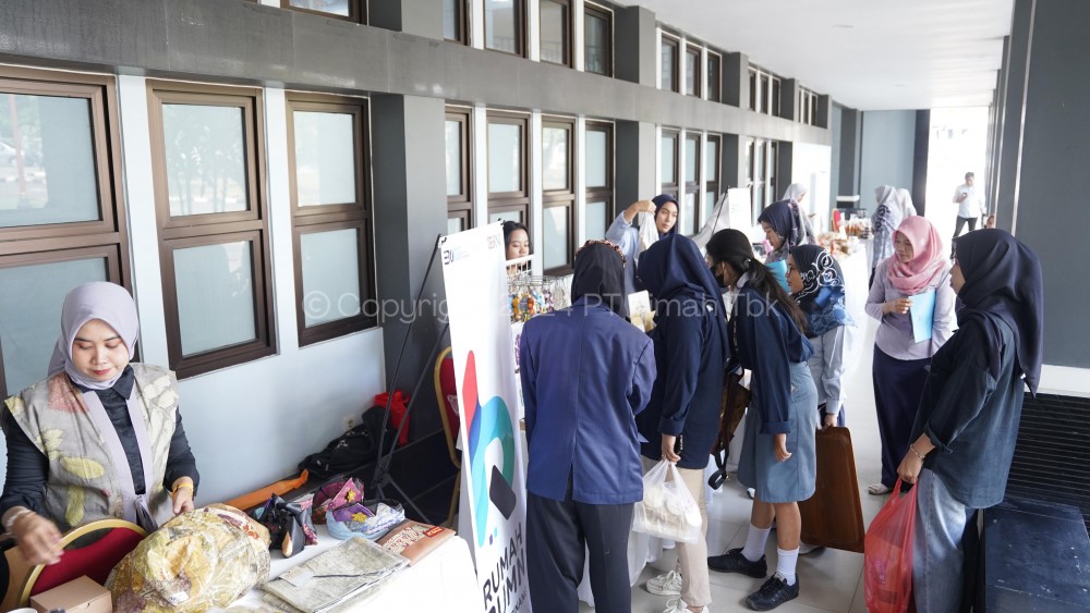 Karyawan PT Timah Tbk Serbu Bazar UMKM di Graha Timah