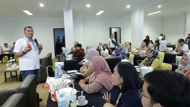 Pelatihan Kewirausahaan Bagi UMKM : Pj Wali Kota Pangkalpinang Tekankan Untuk Aktif Bermedsos