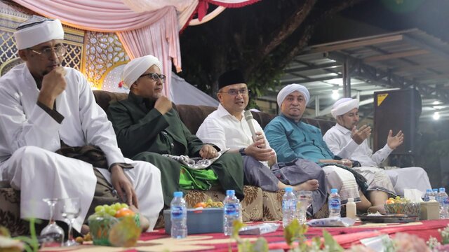 Bersama Anak Yatim dan Tokoh Agama, Erzaldi Rosman Rayakan Pelantikan Istri