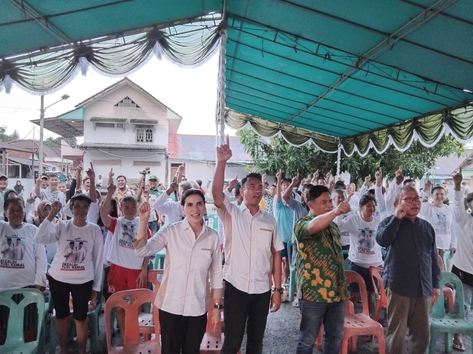 Kampanye Dialogis di Desa Bakit, Paslon BERSANDING Dapat Dukungan Langsung dari Paslon BERAMAL