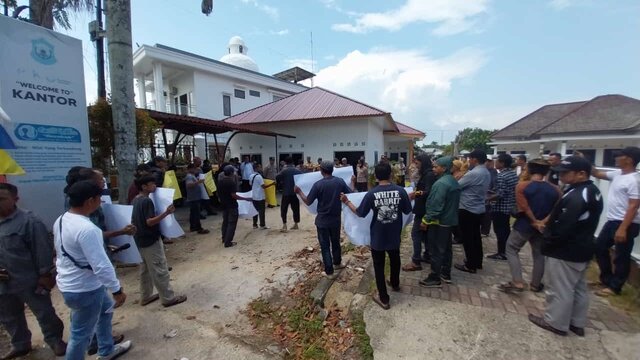 Tidak Netral Dalam Pilwako Pangkalpinang, Lurah Lontong Pancur Didemo Warga