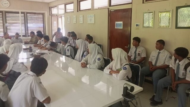 Dukung Program Merdeka Belajar, 26 Siswa SMKN 1 Mentok Ikuti PKL di PT Timah