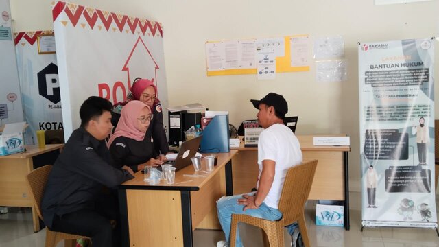 Diduga Tidak Netral, Lurah Lontong Pancur Dilaporkan Warga ke Bawaslu Pangkalpinang