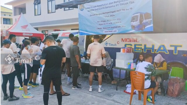 Mobil Sehat PT Timah Dukung Kesehatan Peserta TNI Babel Run 2024