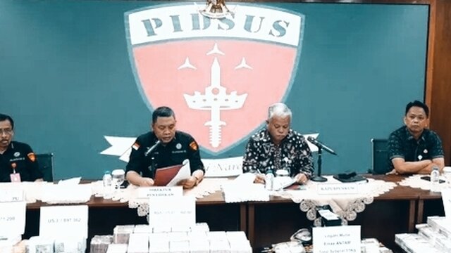 Geledah Rumah Pejabat Tinggi MA, Kejagung Temukan Uang Rp920 Milliar dan 51Kg Emas
