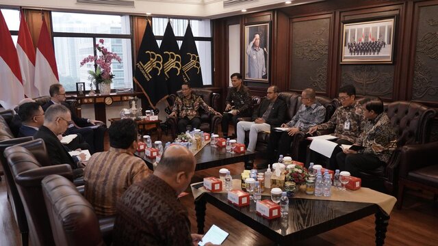 Jajaki Kerja Sama Hukum, Menteri Hukum Terima Kunjungan Kehormatan Dubes Inggris
