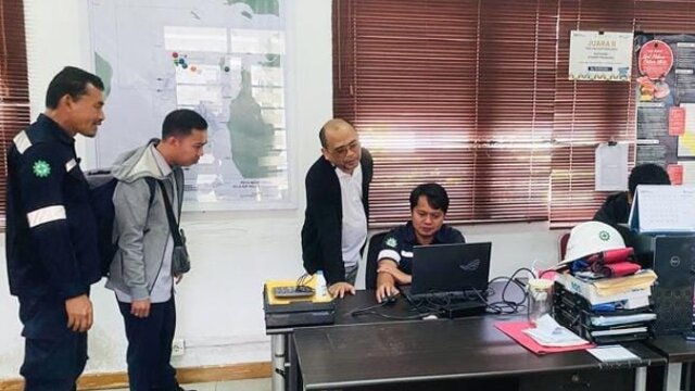 Pastikan Target Produksi Tercapai, Direksi TINS Pindah Kantor ke Area Produksi
