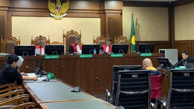 Fandy Lingga Didakwa Rugikan Negara Rp 300 Triliun Dalam Skandal Korupsi Timah