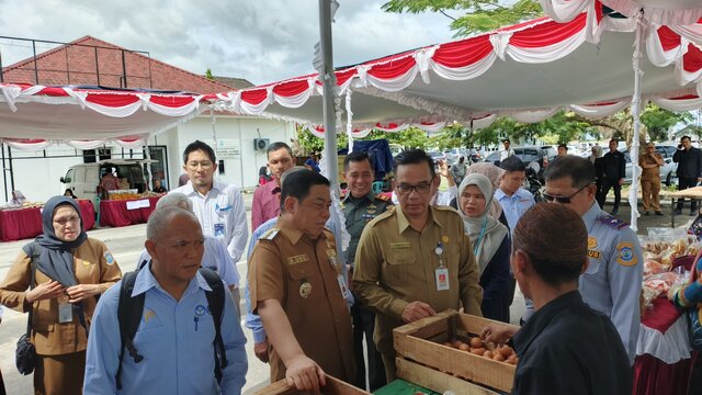 Jaga Stabilitas Harga dan Daya Beli Masyarakat, Pemkot Pangkalpinang Gelar Operasi Pasar Murah