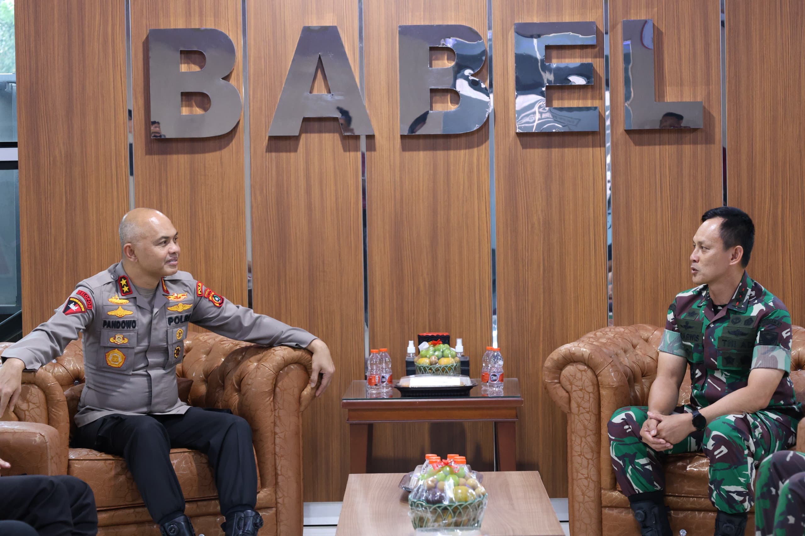 Penuh Kehangatan, Kapolda Babel Terima Kunjungan Pangdam II Sriwijaya