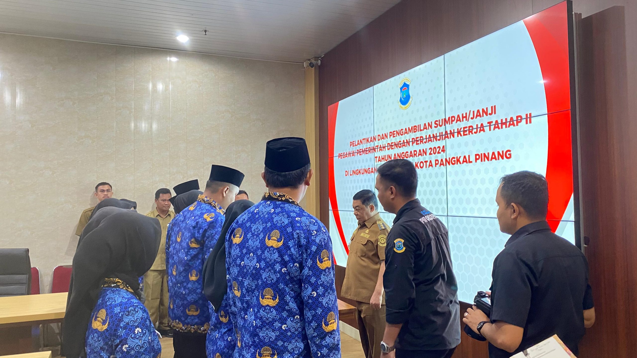 Pj Walikota Pangkalpinang Tegaskan Pentingnya Peran Guru dan Tenaga Medis Dalam Melayani Masyarakat
