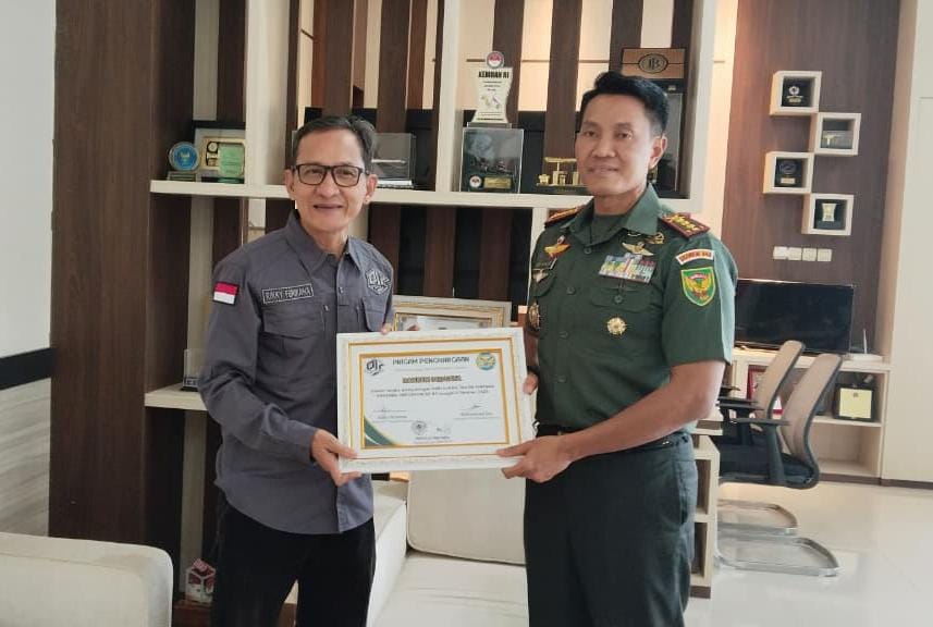 Jaga Kedaulatan dan Demokrasi, PJS Babel dan Korem 045 Garuda Jaya Perkuat Kolaborasi Positif