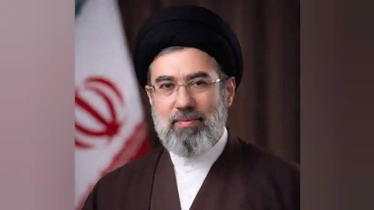 Mojtaba Khamenei pemimpin Iran memberikan pidato soal ketegangan dengan AS di Timur Tengah dan seruan kepada negara-negara Arab