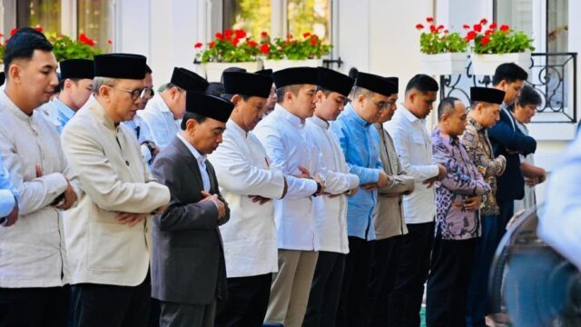 Presiden Prabowo Solat Iduladha Bersama Diaspora di Paris