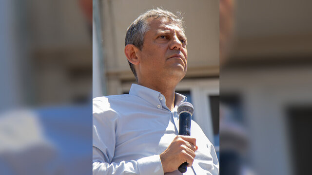 Ribuan Pendukung Mengamuk di Ankara Dukung Ozgur Ozel