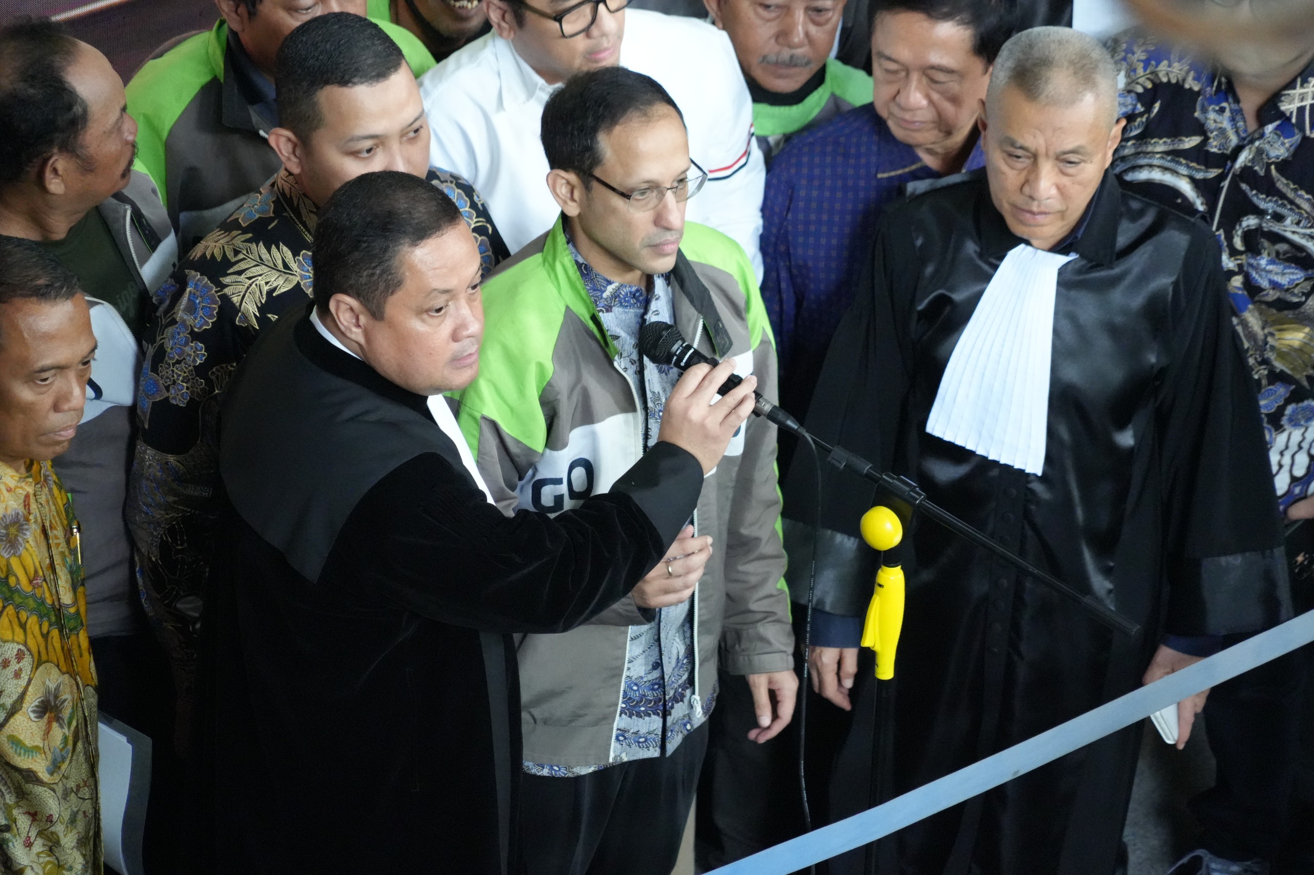 Jaksa Penuntut Umum memberikan keterangan usai sidang pledoi Nadiem Makarim di Pengadilan Tipikor Jakarta Pusat