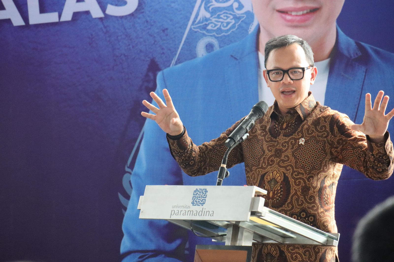 Wamendagri Bima Arya