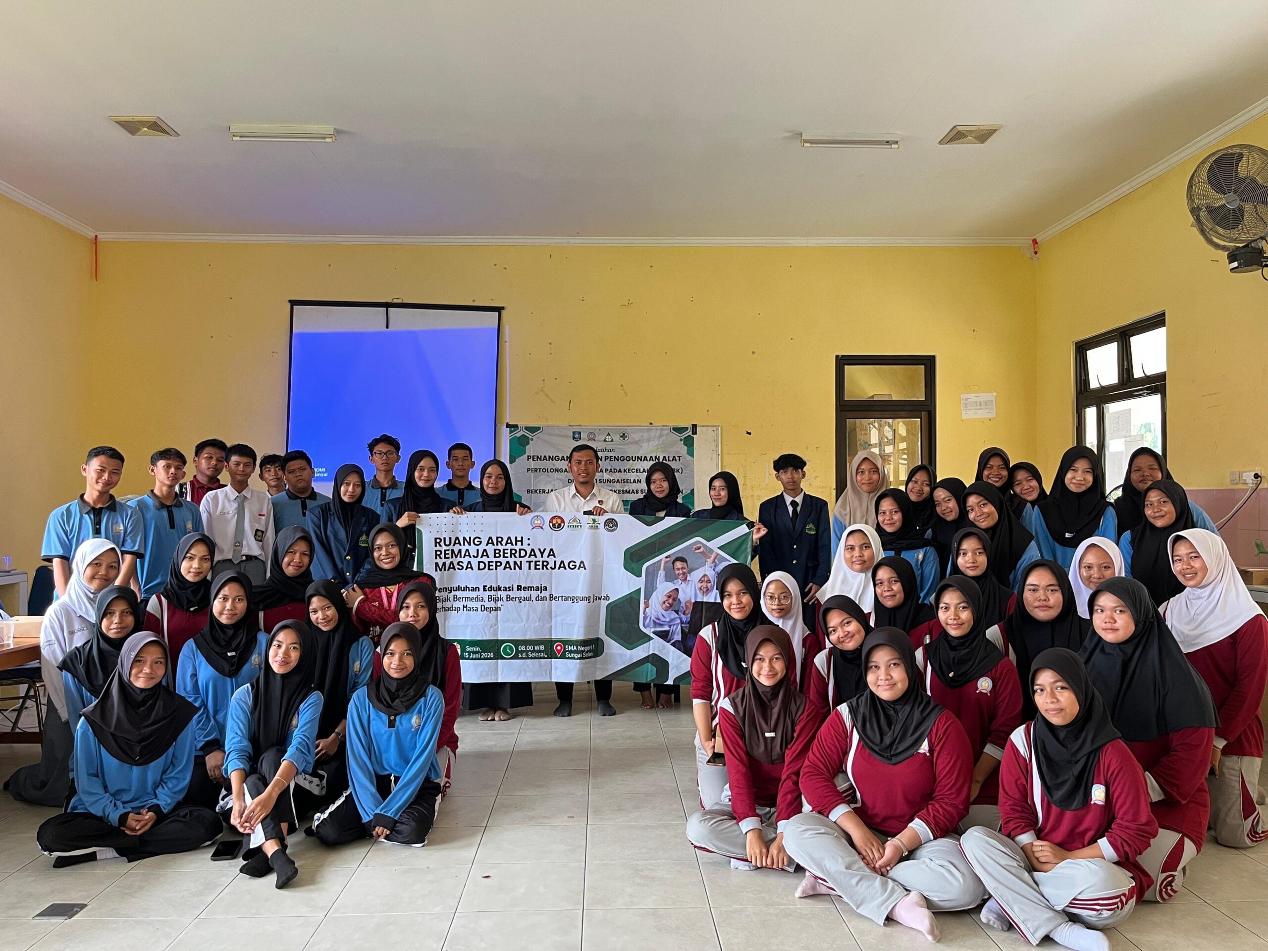 Mahasiswa IAIN SAS Bangka Belitung Gelar Seminar Edukasi Remaja di SMA Negeri