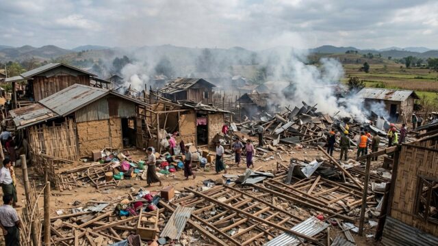 Ledakan Dahsyat Gudang Bahan Peledak Myanmar Tewaskan 40 Warga