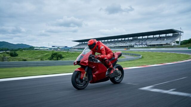 Hasil Sprint Race MotoGP Ceko: Bagnaia Juara, Bezzecchi Kecelakaan