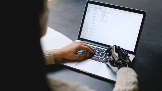 Bukan Lagi Masa Depan: Mulai Hari Ini, Asisten AI Generatif Makin Pintar Atur Jadwal Kerja Kamu