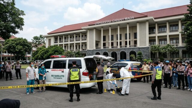 Tegang! 2 Orang Tertembak di Kampus UNP Padang, Peluru Nyasar