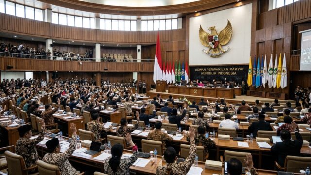 DPR Resmi Perkuat Wewenang Evaluasi Bank Indonesia