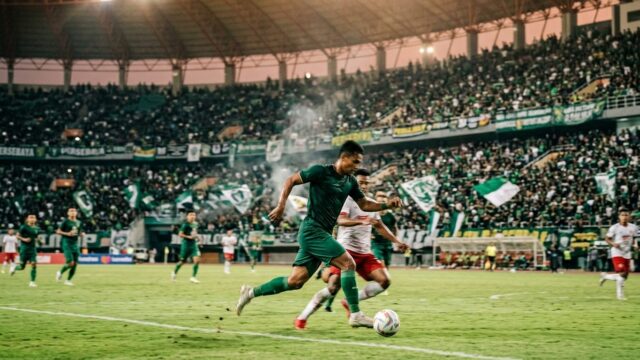 Rayakan Ulang Tahun Ke-99, Persebaya Luncurkan Jersey Edisi Spesial