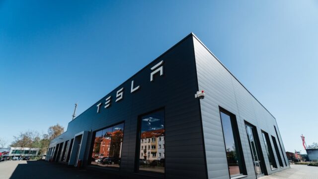 Tesla Ajukan Merek Megapod untuk Data Center Modular AI