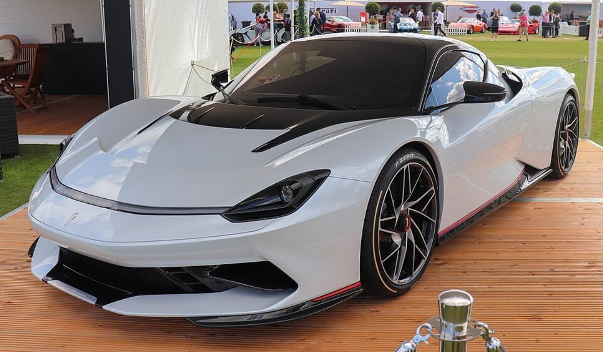 Mobil listrik Pininfarina Battista