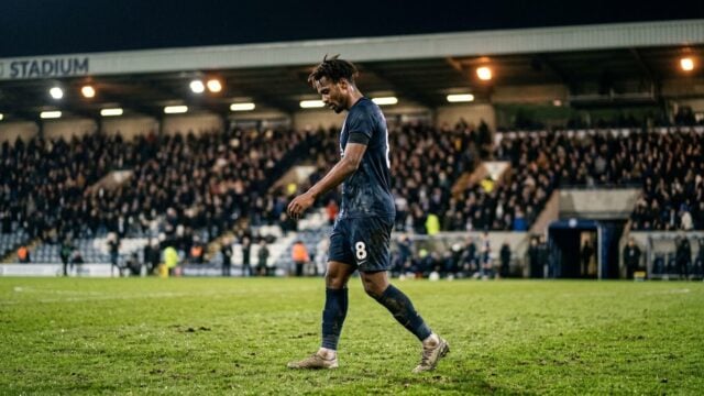Kylian Mbappe terlihat kecewa setelah laga Prancis melawan Inggris