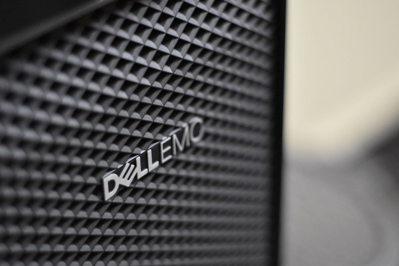 Booming Server AI Dell