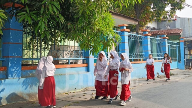 Sekolah Negeri Minim Murid Baru, Mendikdasmen Angkat Bicara