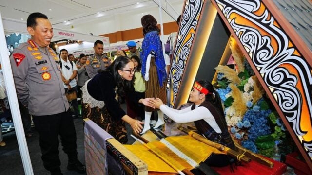 Kapolri dan Ketum Bhayangkari Tinjau Bazar KBN 2026, Dukung Penuh UMKM