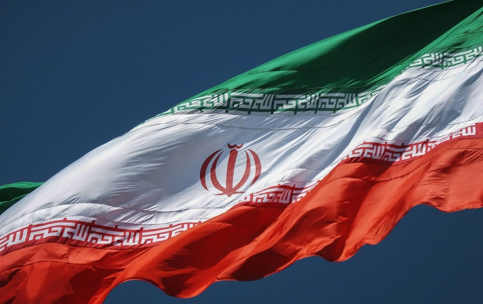 Iran Tolak Pihak Asing Ikut Campur Bersihkan Ranjau di Selat Hormuz