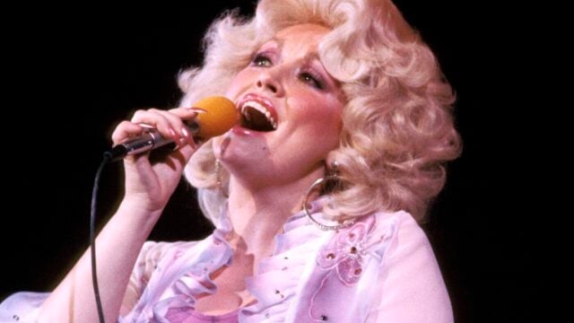 Dolly Parton Meninggal di Usia 80 Tahun, Ini Jejak Karier sang Legenda