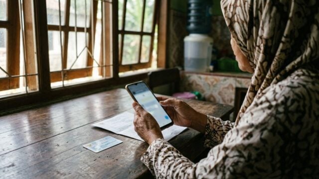 Cara Cek Bansos PKH 2026 Lewat HP Tanpa Aplikasi