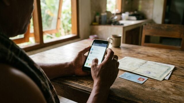 Daftar Bansos Online Lewat HP dengan e-KTP