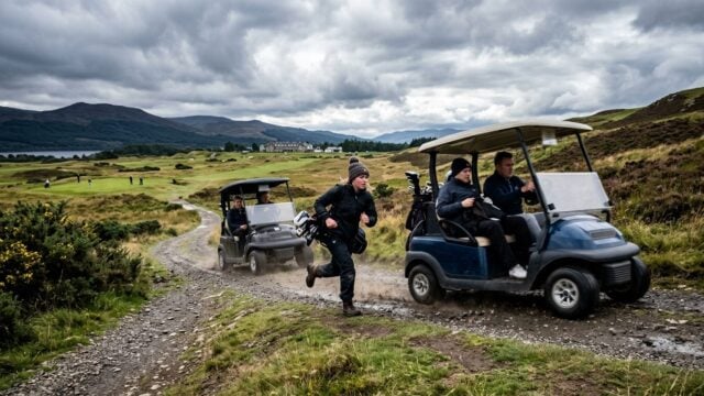 Natalie Harp Terekam Mengejar Mobil Golf Trump di Skotlandia