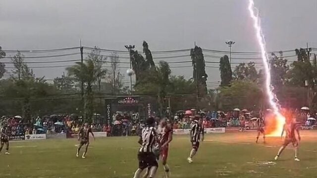 Pemain Yala FC Tewas Tersambar Petir saat Pertandingan