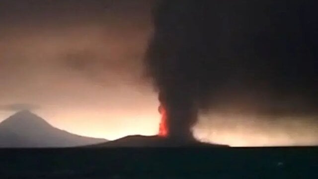 Abu Vulkanik G. Anak Krakatau Mengandung Silika Seperti Serpihan Kaca yang Tajam