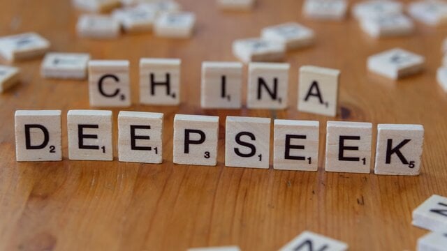 US Bans Use of China’s DeepSeek Across Civilian Agencies