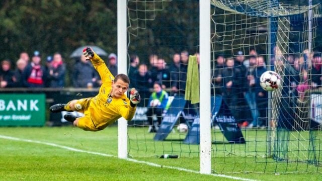 Hat-trick Ronaldo ke Gawang Al-Kholood Hidupkan Lagi Debat Hitungan 1.000 Gol