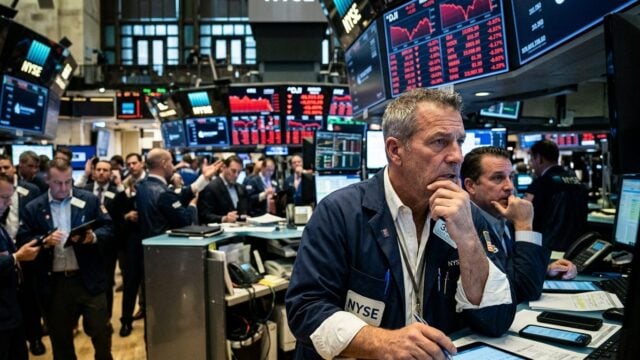 Dow falls 400 points as Treasury yields hit 24-year high