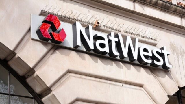 NatWest Cuts 1,000 Jobs in Push to Become AI-Driven Bank