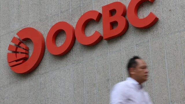 OCBC Falls 5.9% as Citi Downgrade Splits Analysts on Outlook